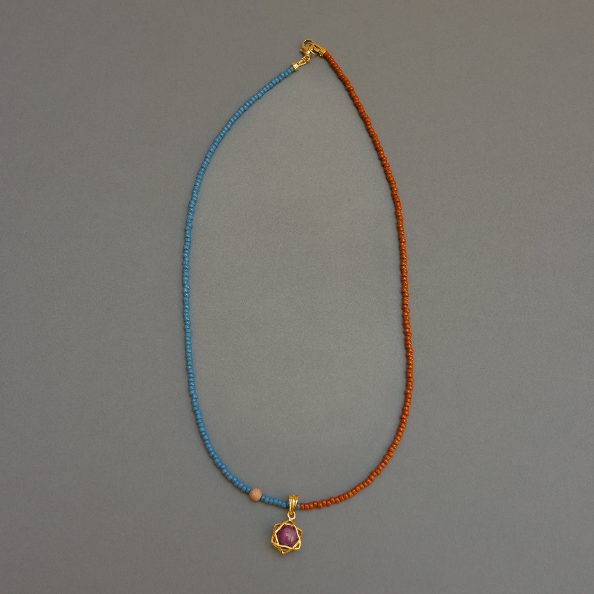 Nefertiti - Crown Necklace