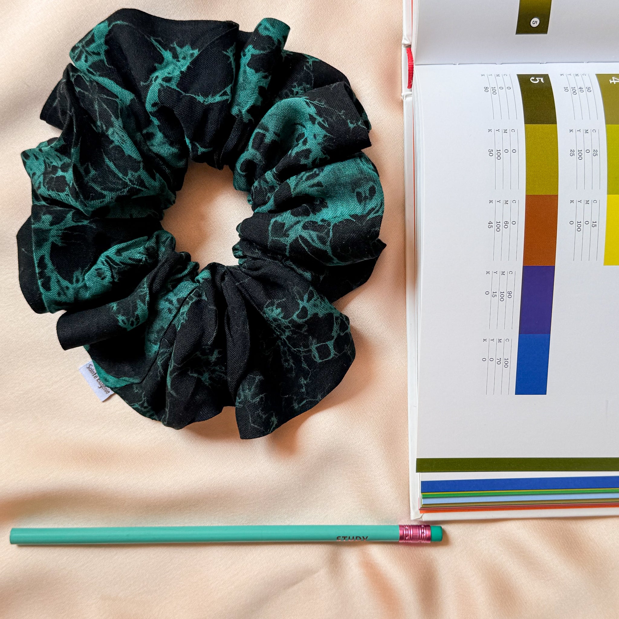 Jatu Blu - Medium Hand Dyed Scrunchie