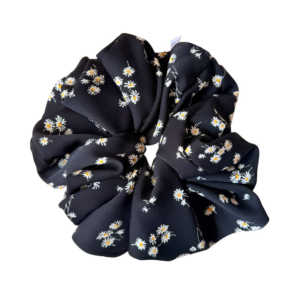 Serekunda Oversized Scrunchie